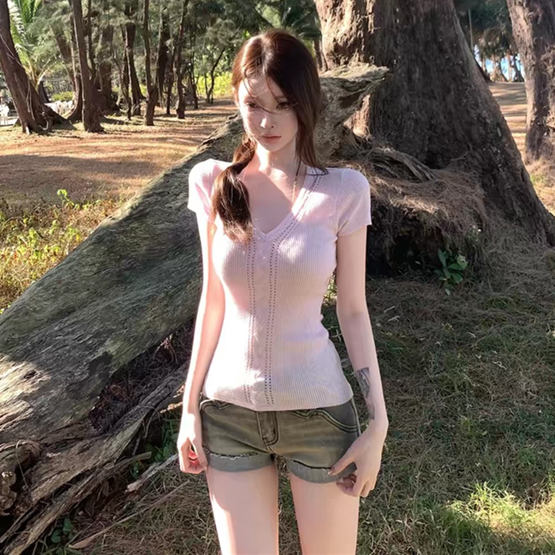 Knitted unique T-shirt slim wears outside tops