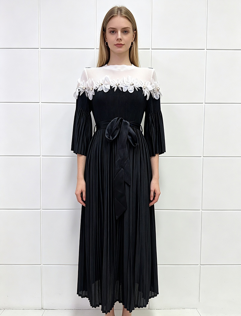 Lace pleated disk flowers trumpet sleeves slim fashion dress