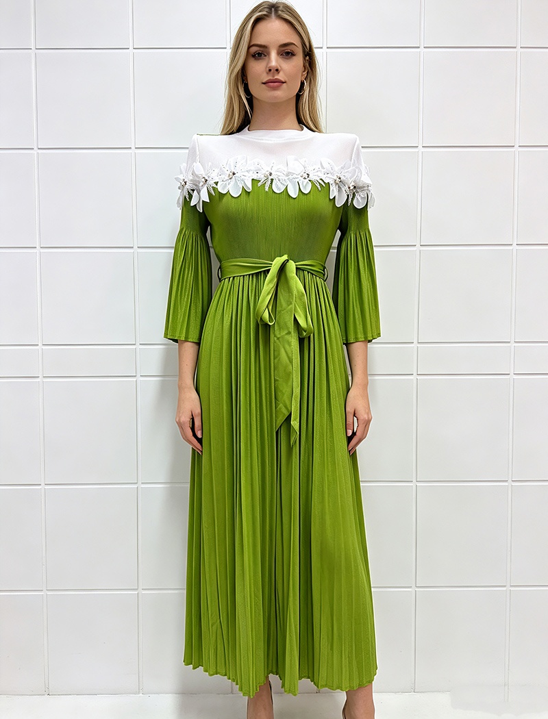 Lace pleated disk flowers trumpet sleeves slim fashion dress