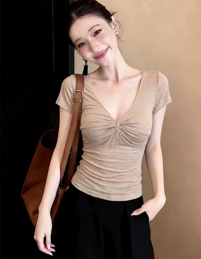 Short sleeve V-neck T-shirt unique tops for women