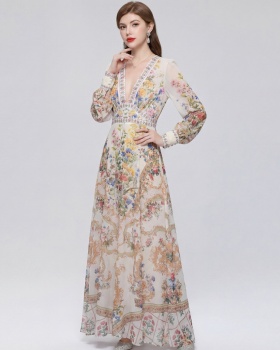 Court style frenum dress V-neck big skirt long dress