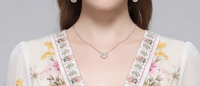 Court style frenum dress V-neck big skirt long dress