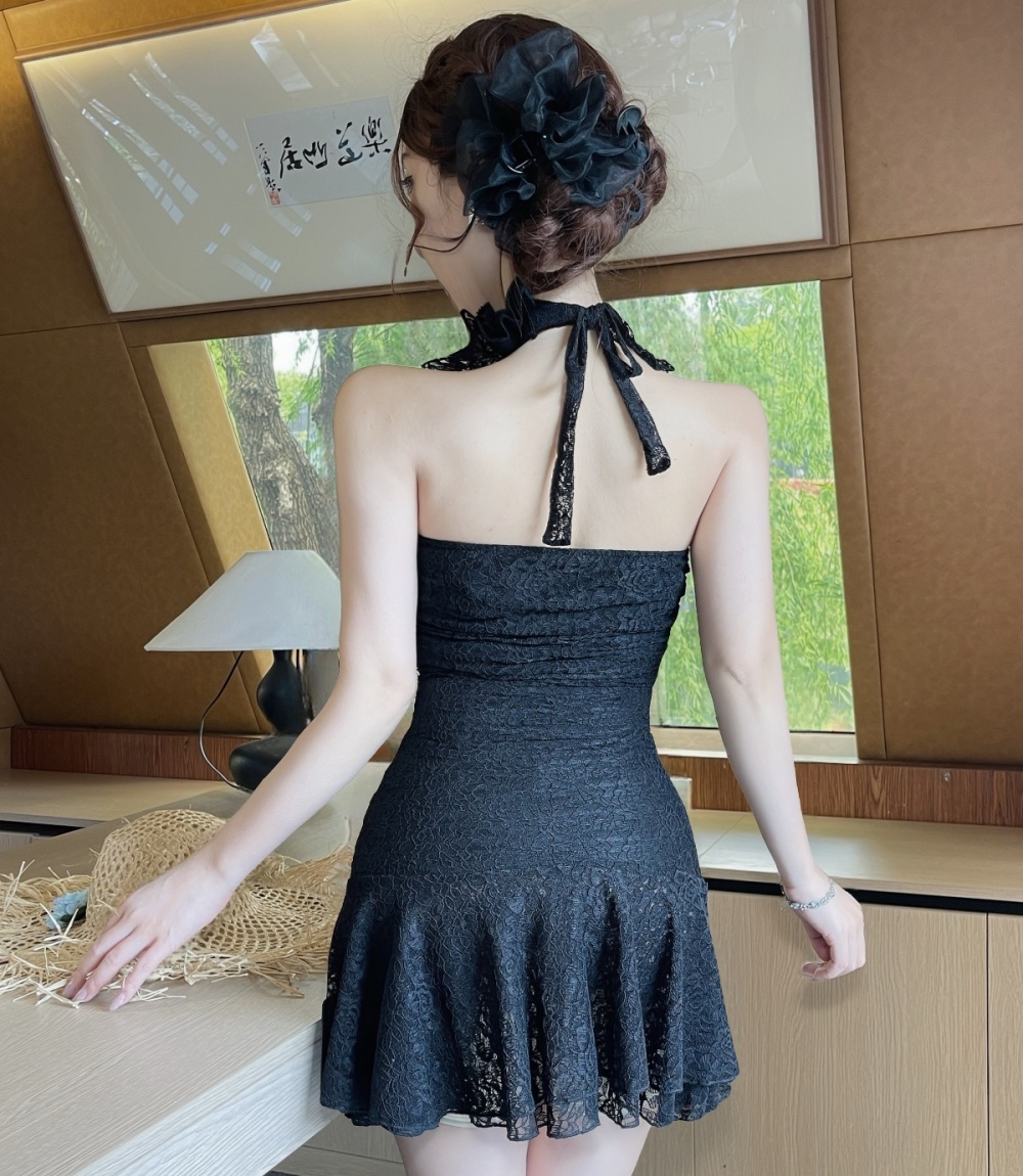 Lace bottoming tight package hip sexy low-cut dress