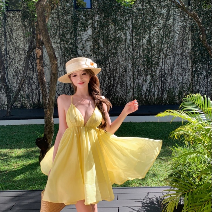 V-neck halter T-back small fellow vacation Sexy underwear