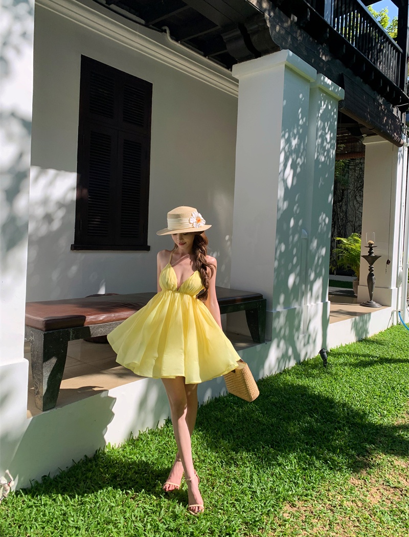 V-neck halter T-back small fellow vacation Sexy underwear