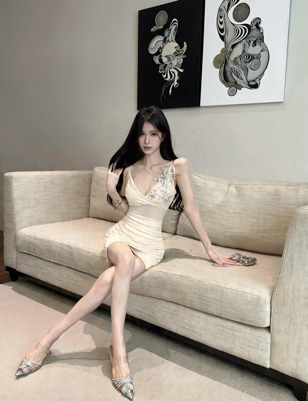 Sling splice low-cut package hip gauze bottoming dress