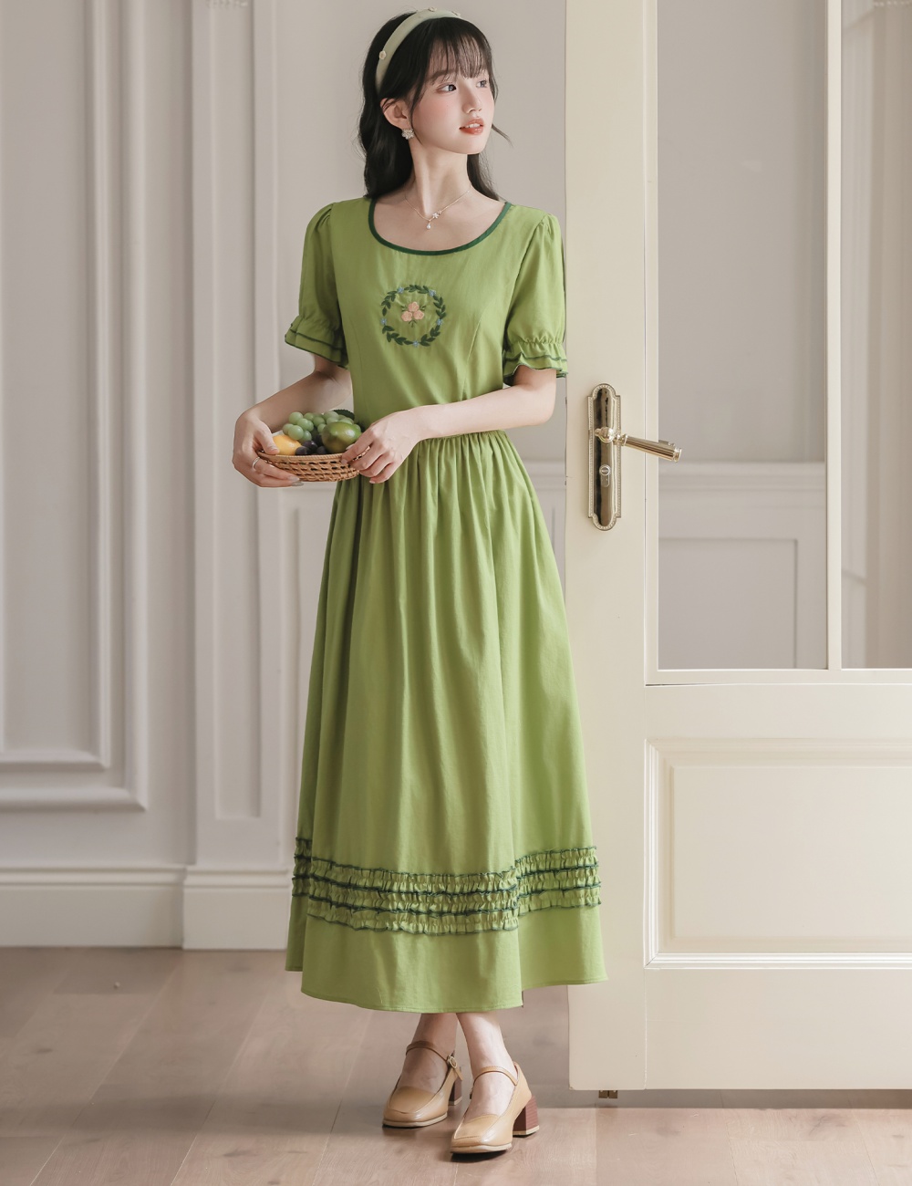 Pastoral style) slim dress pinched waist long dress