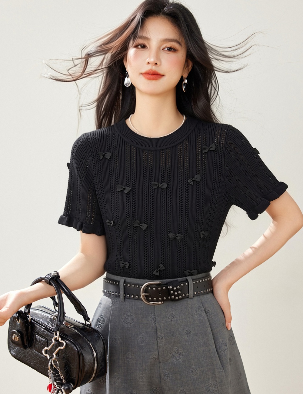 Round neck hollow sweet slim stereoscopic show young sweater