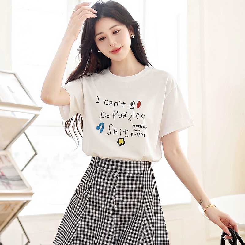 Round neck white T-shirt show young summer tops for women