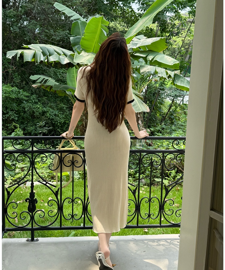 Short sleeve Korean style college style knitted dress