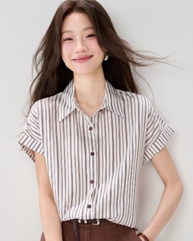 Loose commuting tops stripe short sleeve shirt for women