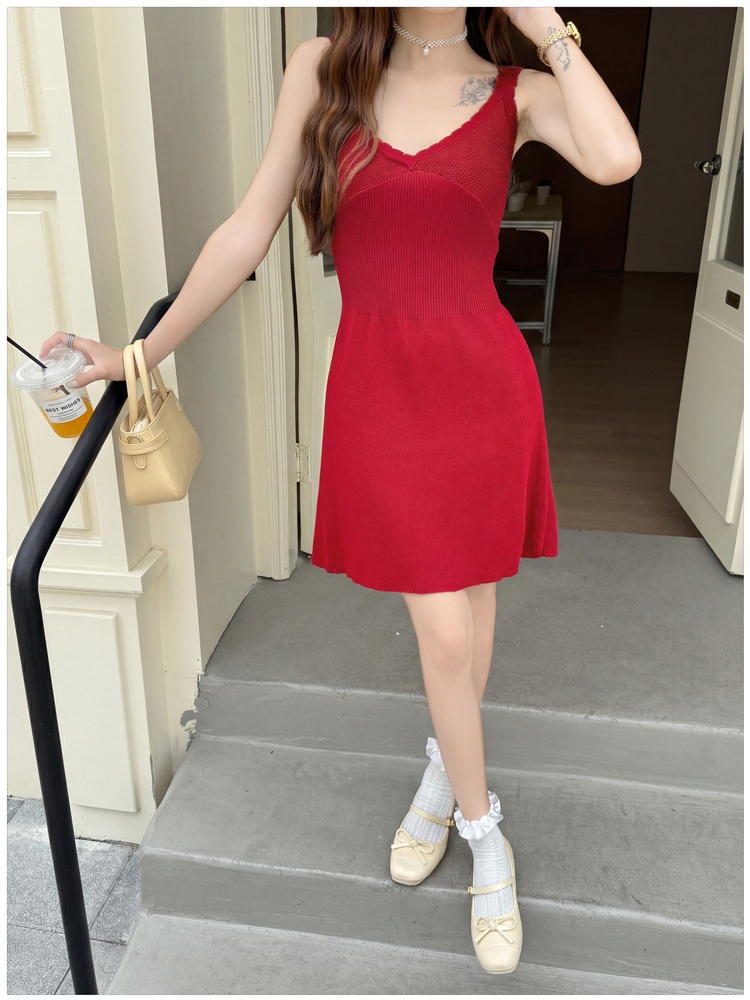 Show young summer T-back V-neck slim dress