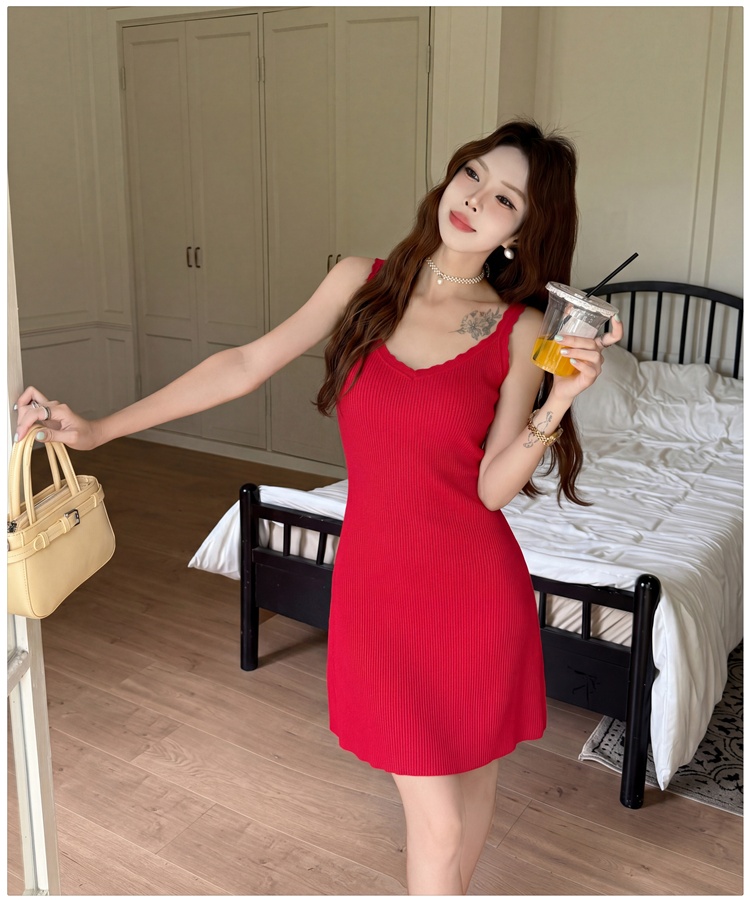 Show young summer T-back V-neck slim dress