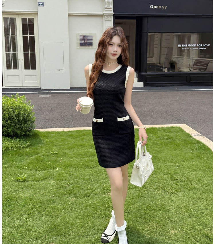 Round neck sleeveless dress temperament T-back for women
