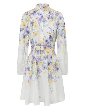 Short painted vacation spring and summer dress