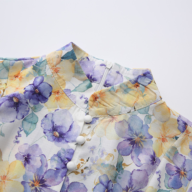 Short painted vacation spring and summer dress