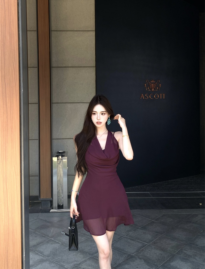 Summer wear temperament enticement chiffon halter dress