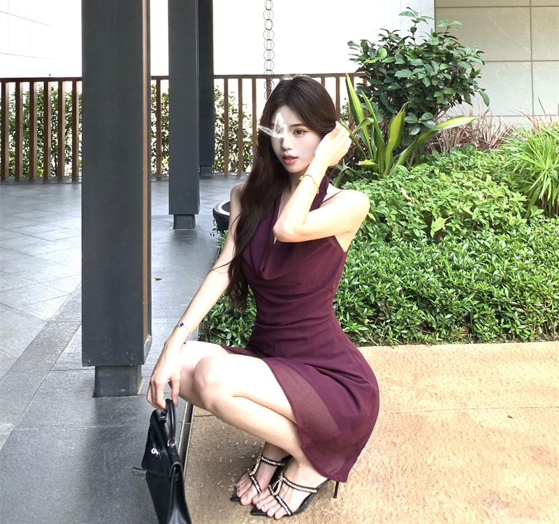 Summer wear temperament enticement chiffon halter dress