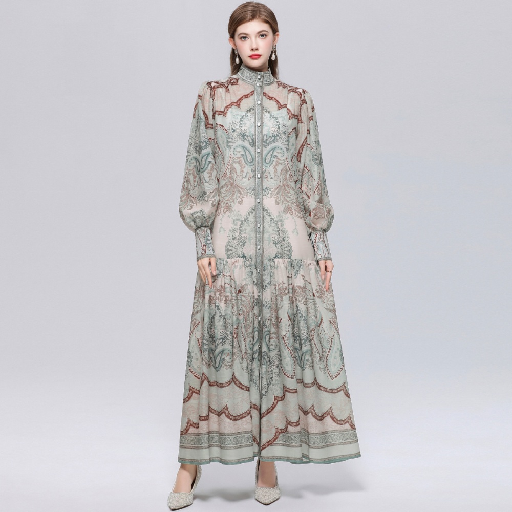 Pinched waist cstand collar niche dress
