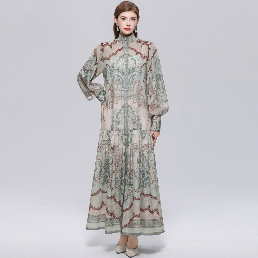 Pinched waist cstand collar niche dress