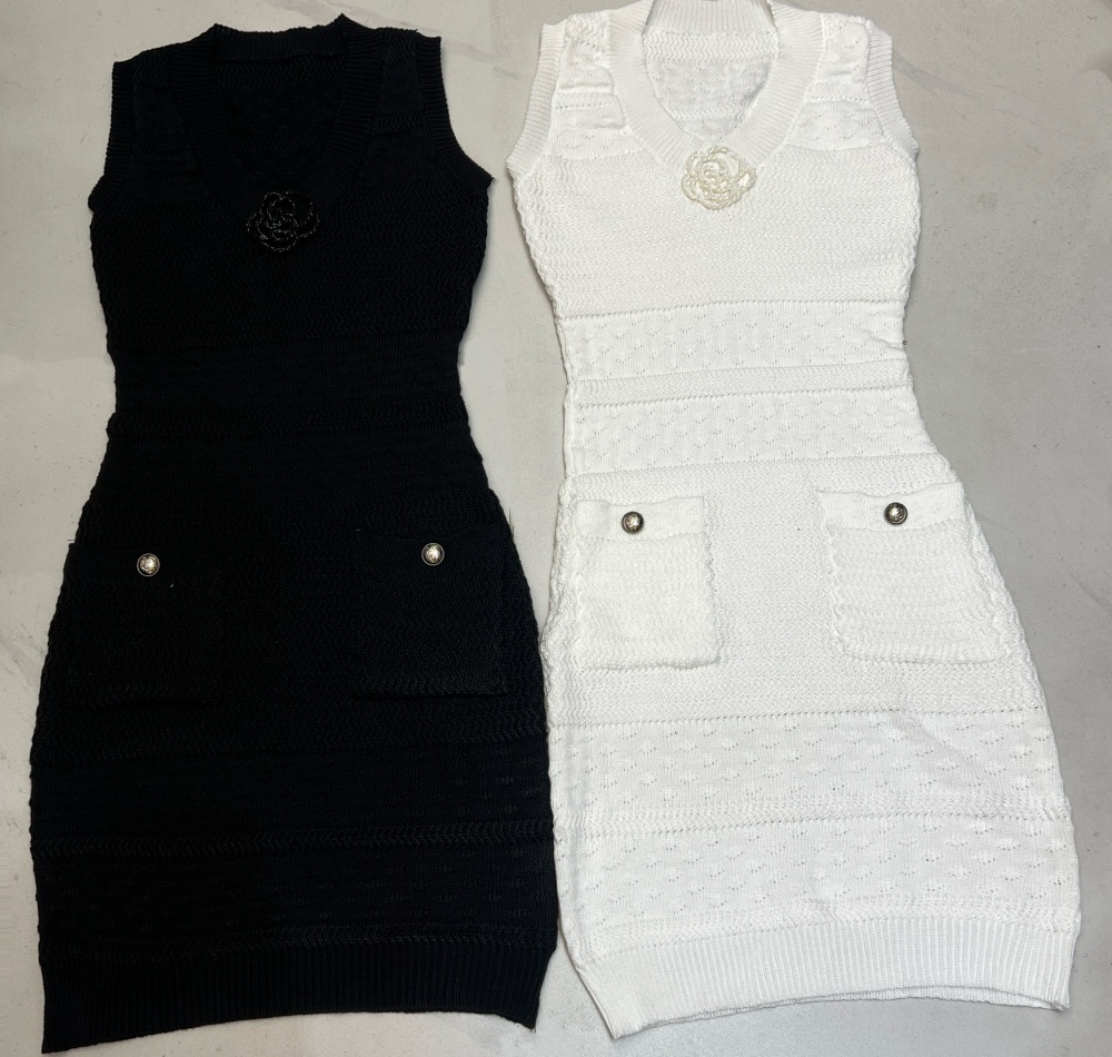 Hollow V-neck sexy knitted flowers decoration slim dress