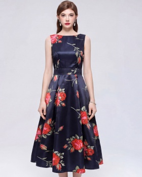A-line clipping pinched waist sleeveless dress