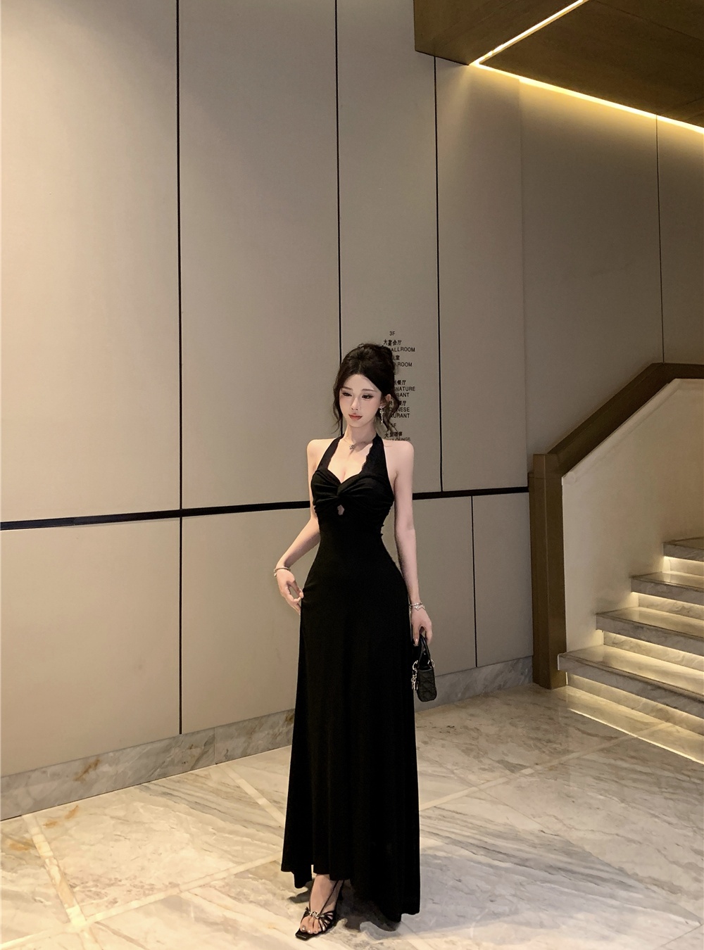 Hollow pinched waist V-neck black temperament summer dress