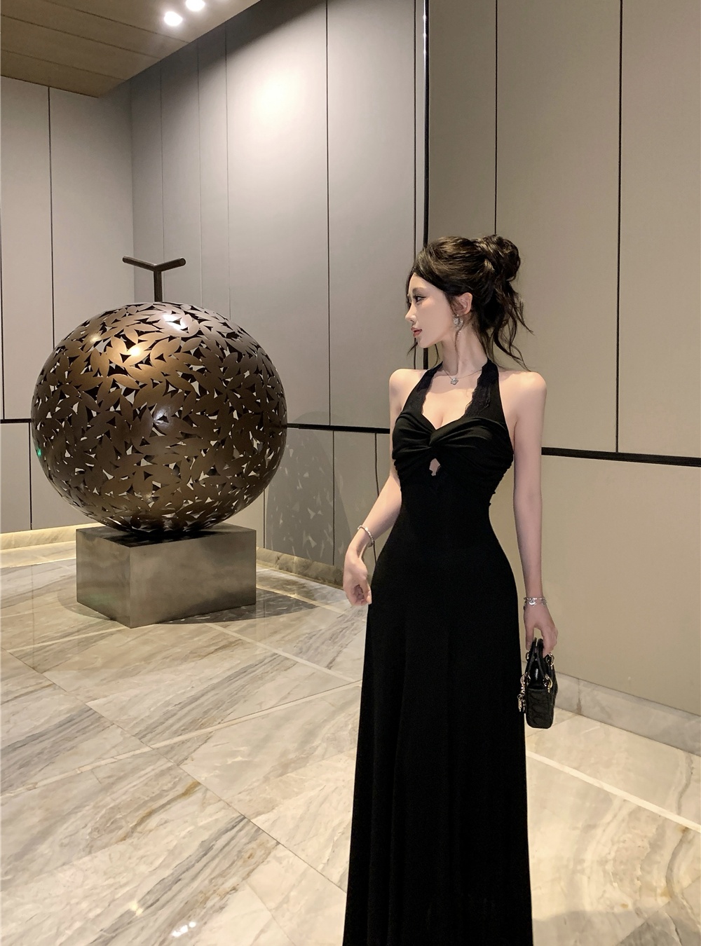 Hollow pinched waist V-neck black temperament summer dress