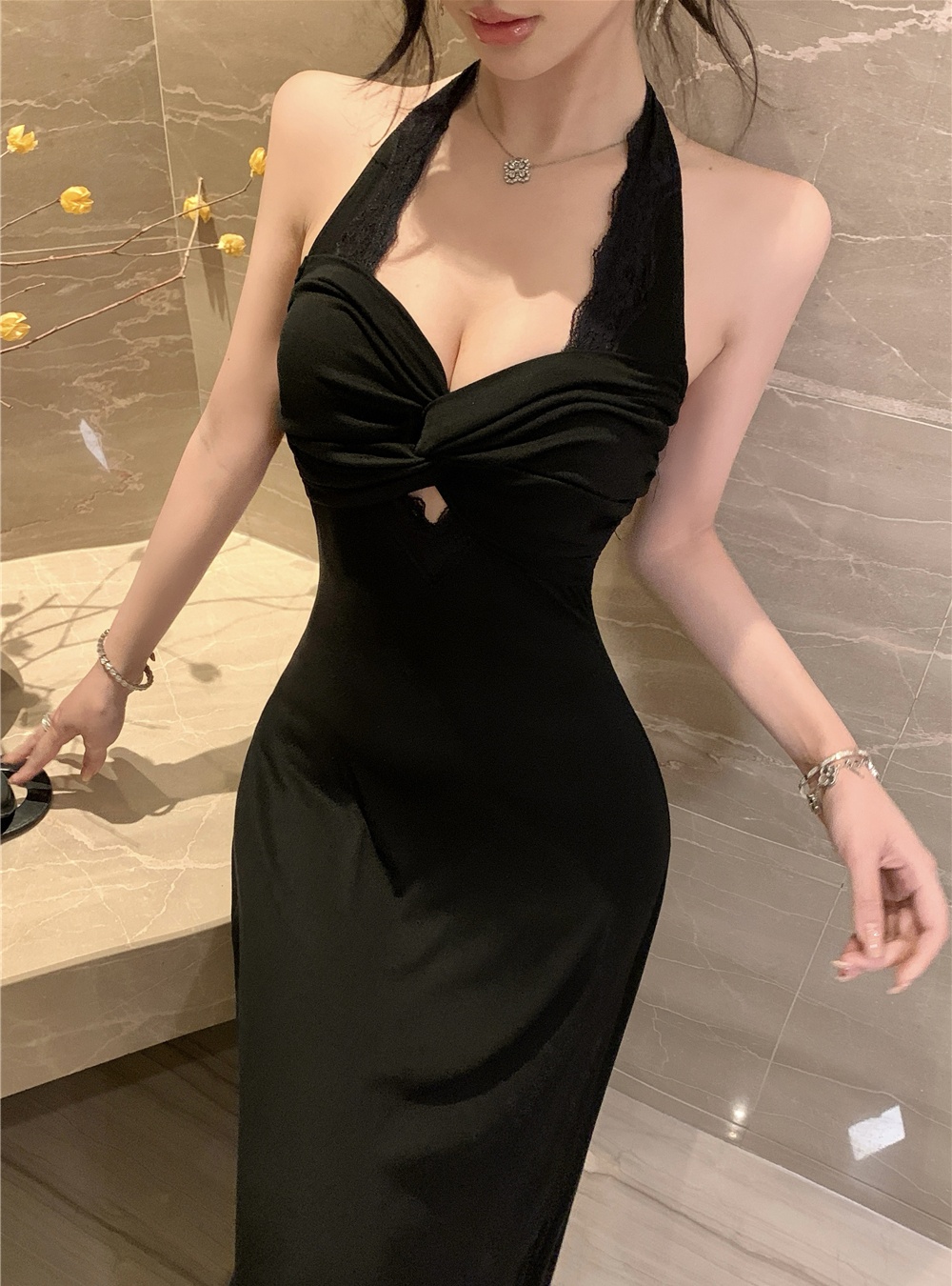 Hollow pinched waist V-neck black temperament summer dress