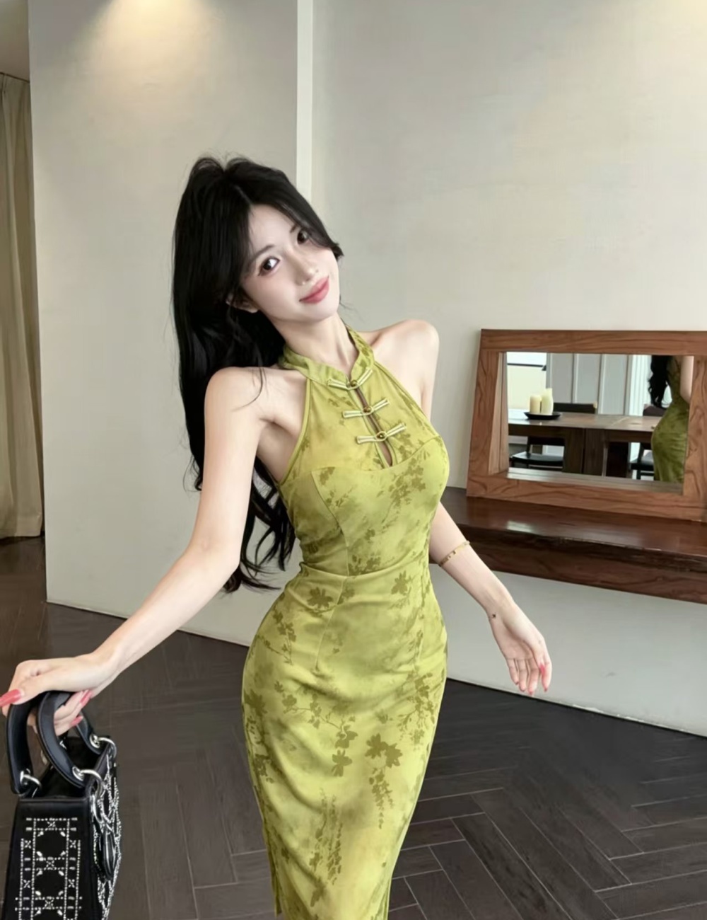 Low-cut strapless cheongsam package hip sexy dress
