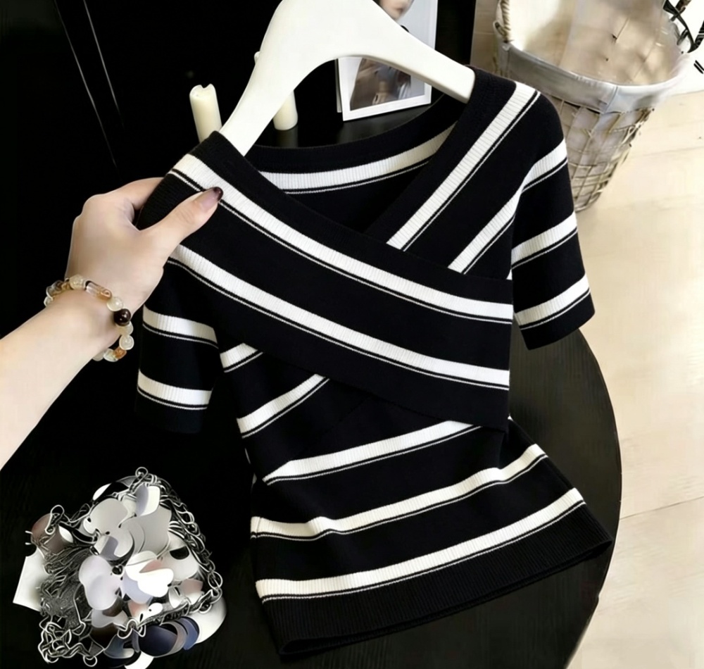 Spicegirl V-neck T-shirt slim knitted tops for women