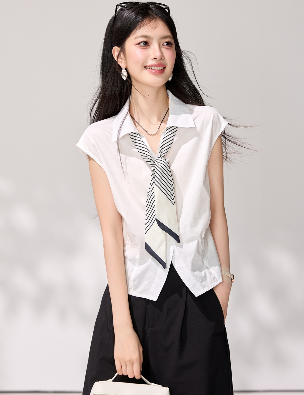Summer slim stripe scarves lapel sleeveless white shirt