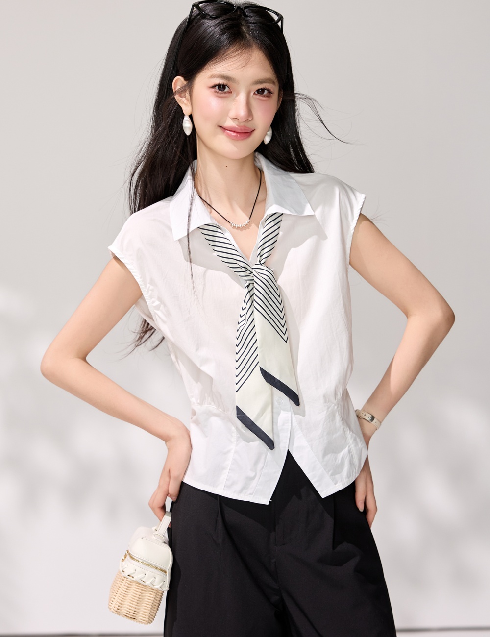 Summer slim stripe scarves lapel sleeveless white shirt
