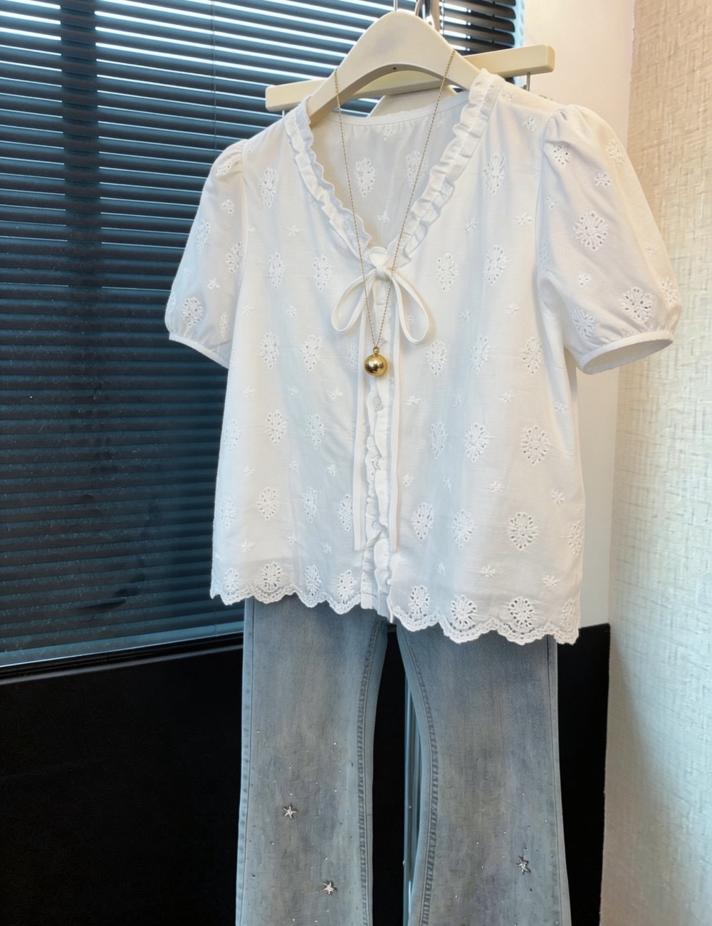 Summer short sleeve small shirt embroidery tops for women