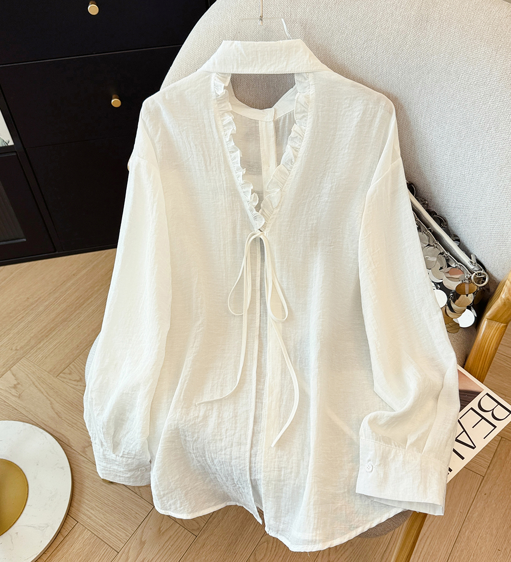 Thin niche hollow tops outside the ride sunscreen cardigan