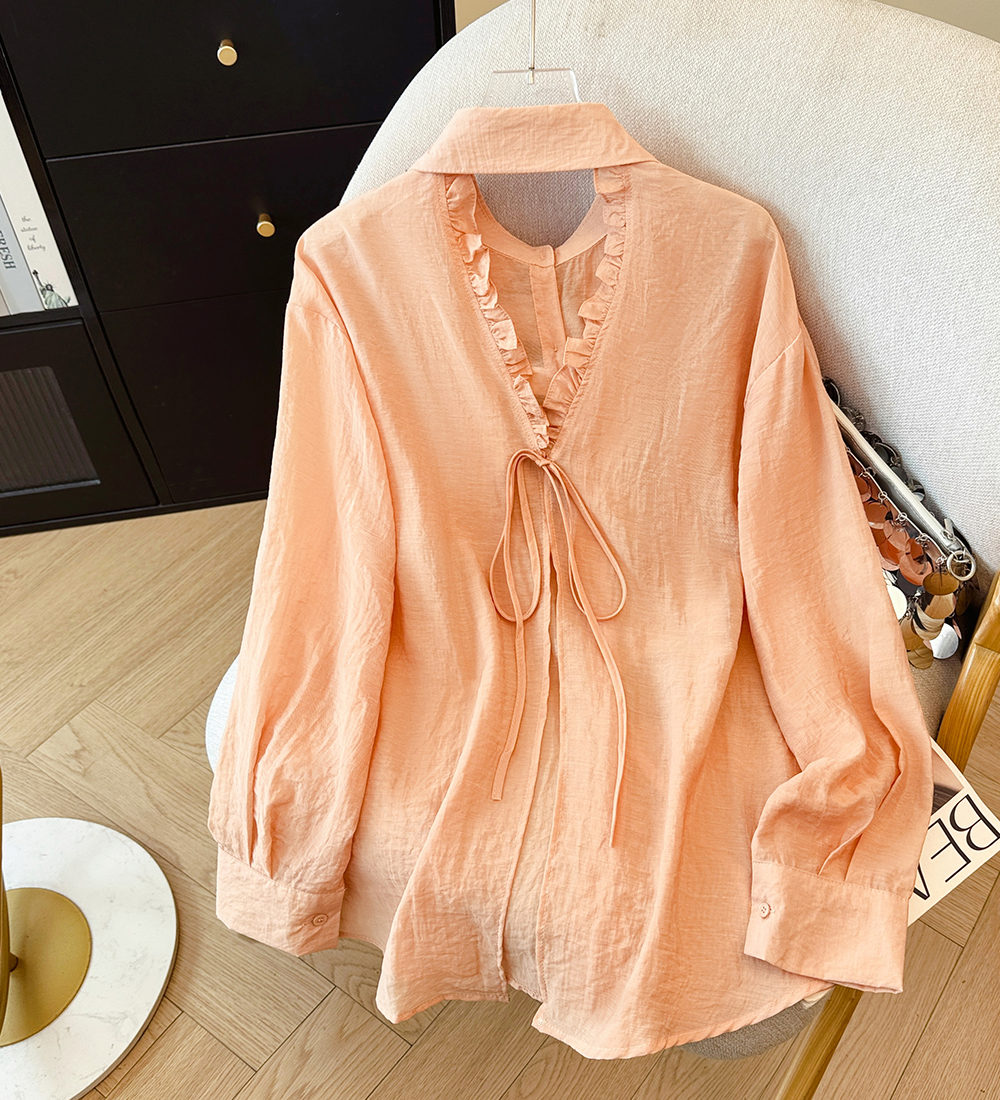 Thin niche hollow tops outside the ride sunscreen cardigan