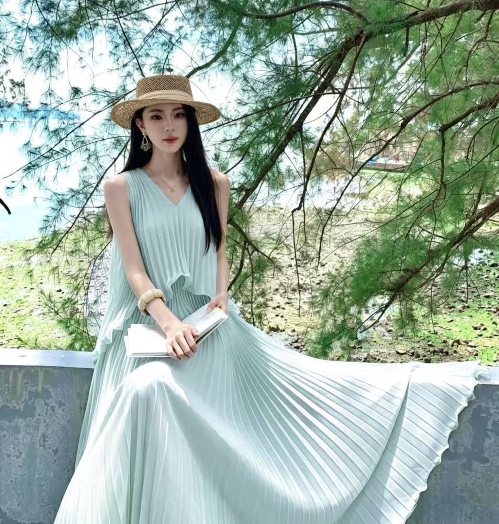 Seaside summer dress vacation pleated long dress