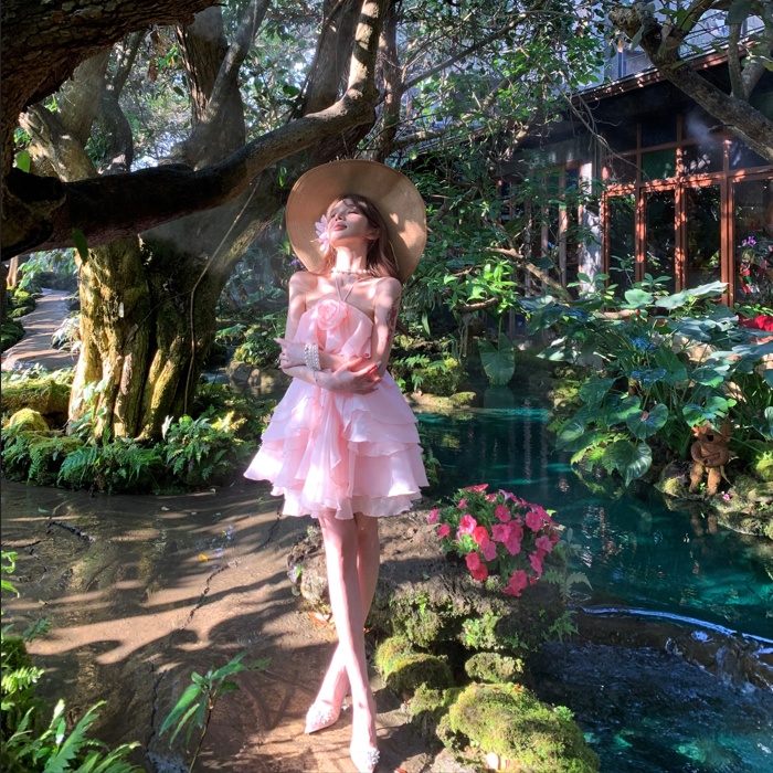 Halter vacation bandage lotus leaf edges big flowers dress