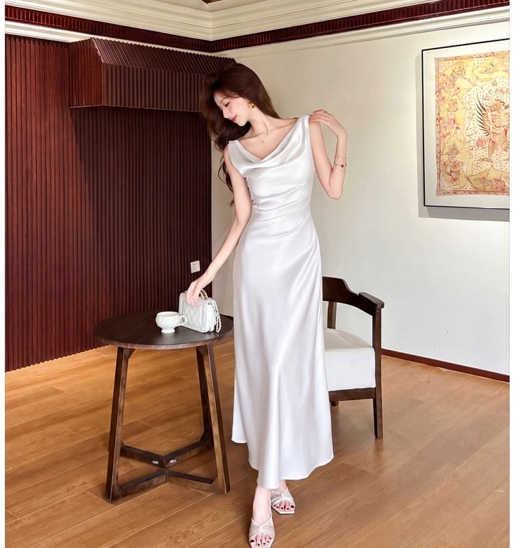 France style satin mermaid sloping shoulder dress