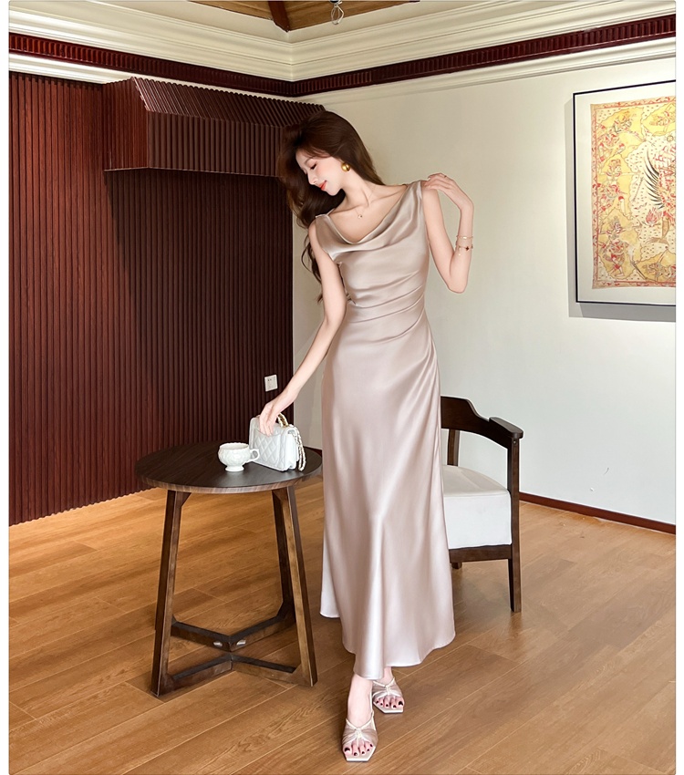 France style satin mermaid sloping shoulder dress