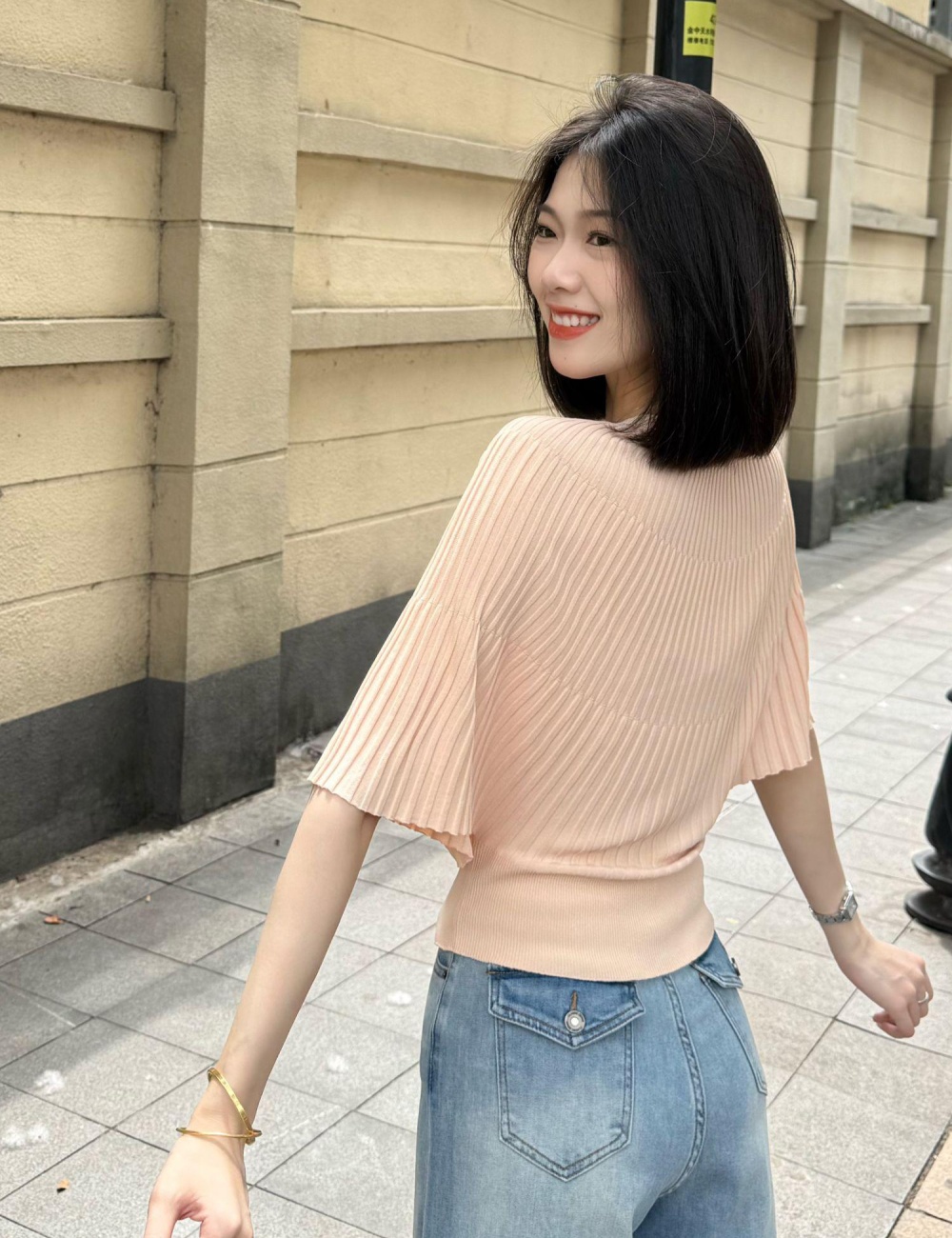 Fashion Korean style temperament pleated pure slim tops