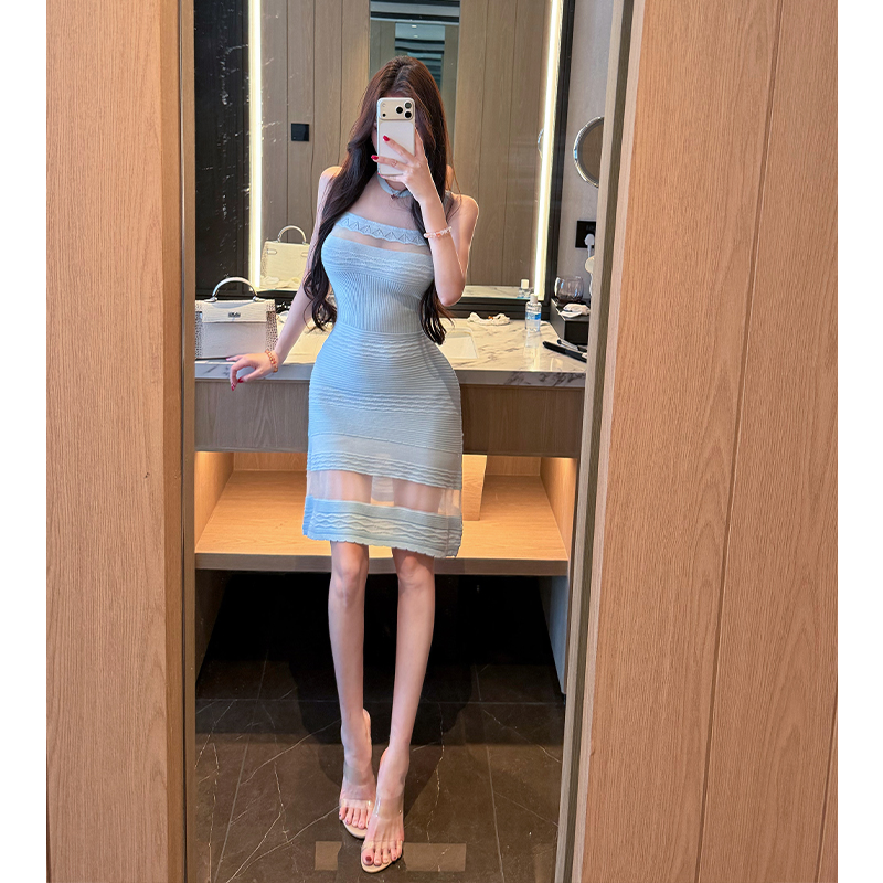 Elegant blue knitted sleeveless dress for women