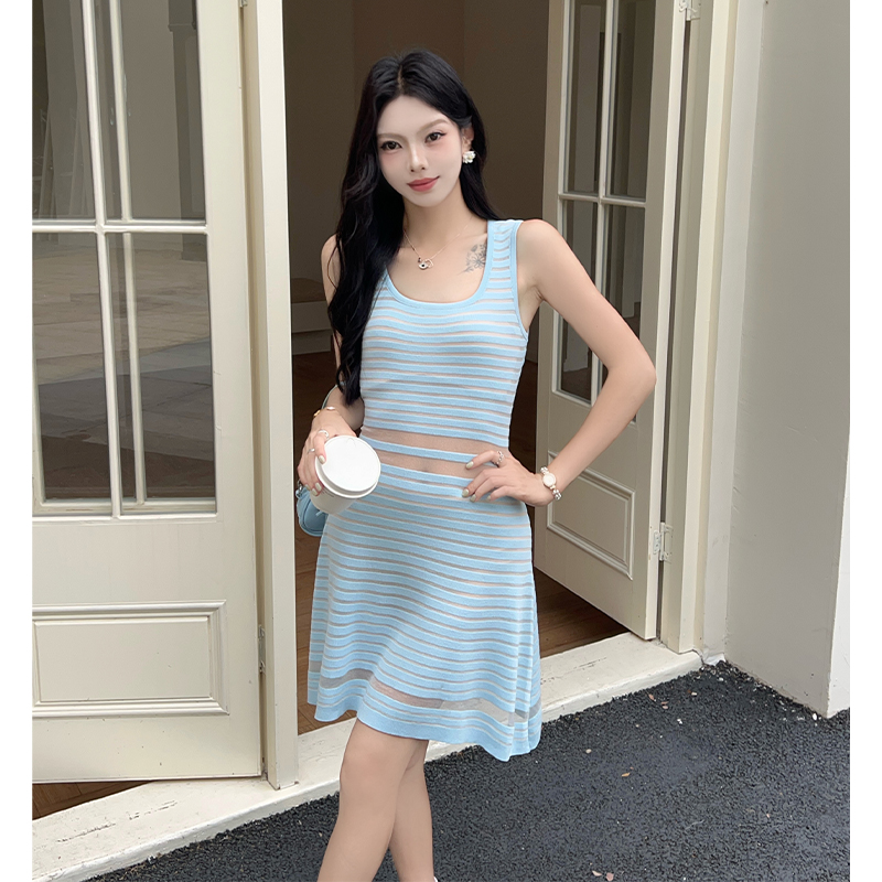 Sleeveless knitted dress pinched waist temperament T-back