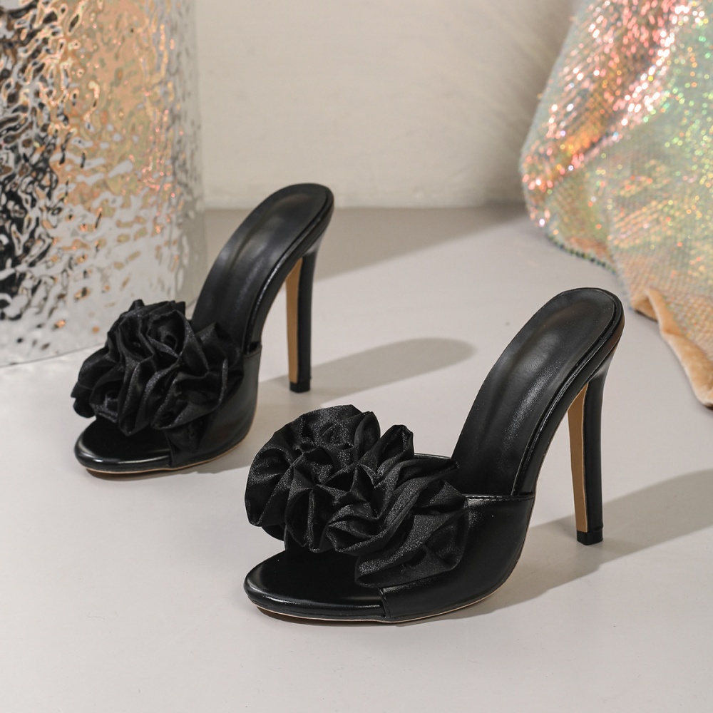 Wears outside slippers high-heeled shoes for women