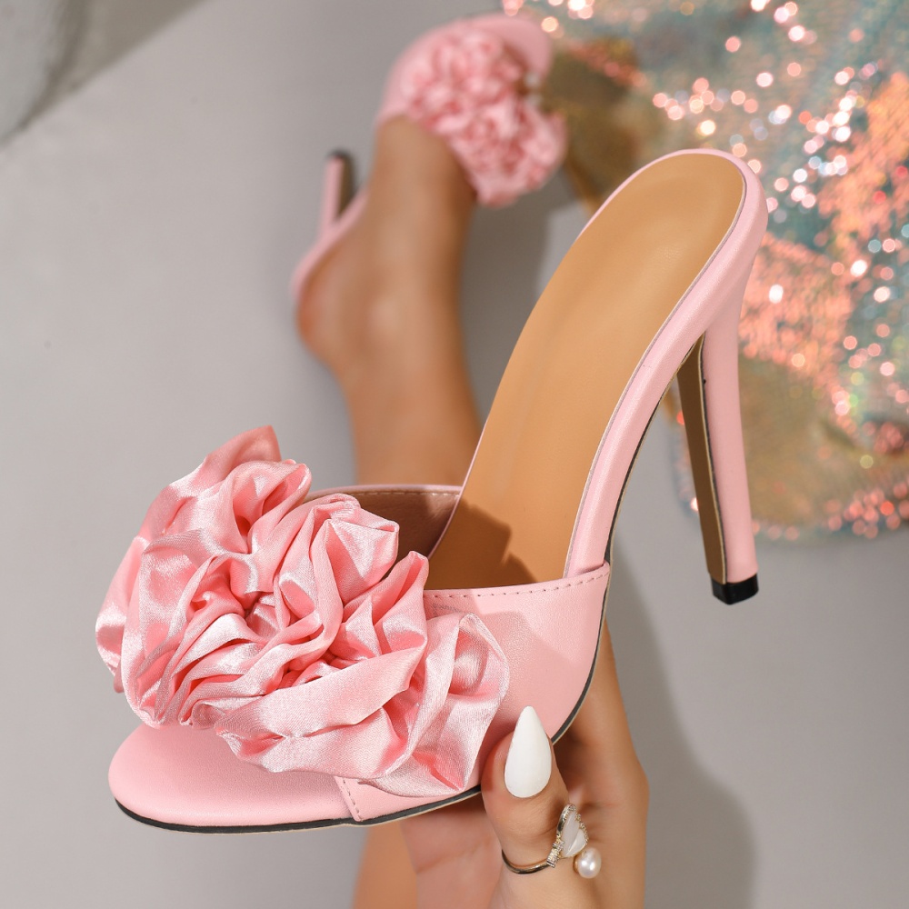 Wears outside slippers high-heeled shoes for women
