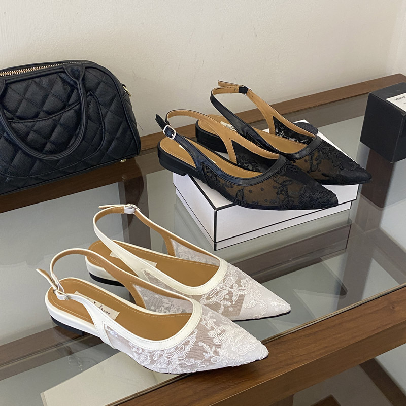 France style wears outside hollow sandals for women