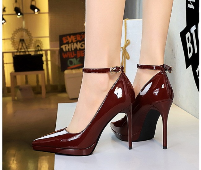 Fine-root patent leather shoes low platform for women