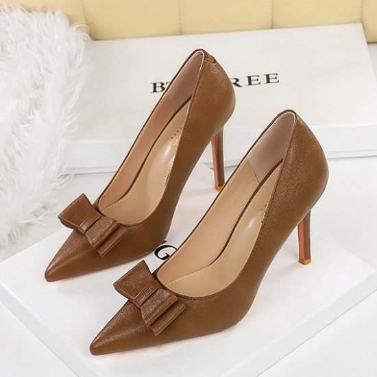 Low fine-root pointed lazy shoes for women