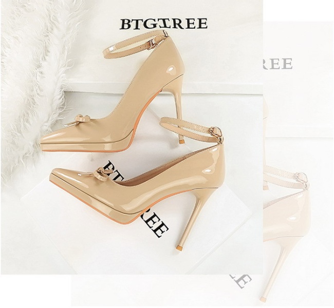 Patent leather shoes fine-root platform for women