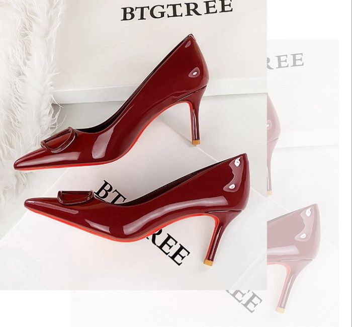 Fine-root pointed high-heeled shoes low sexy shoes